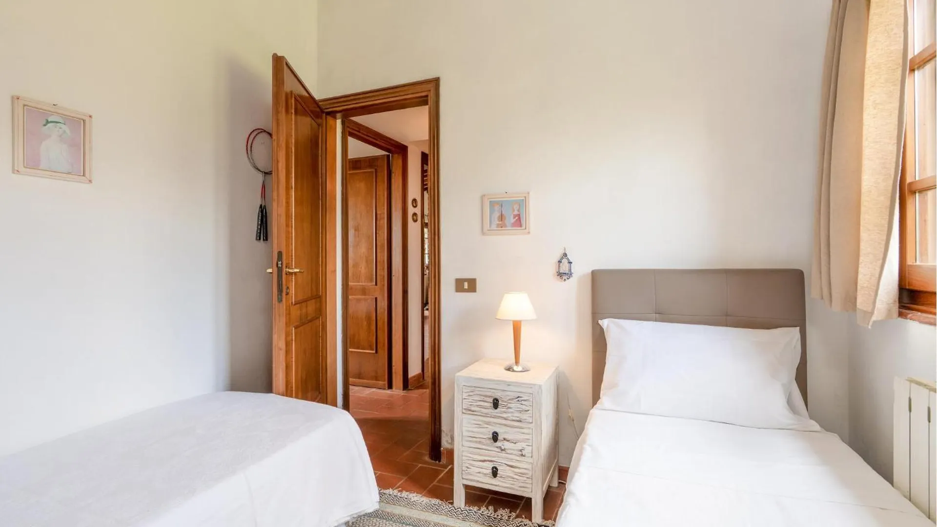 Semesterbostad La Piana Villa Mommio